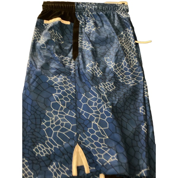 NWT Boys Size Medium And1 Sideline Short Blue & White; Width‎ 15 3/4” Length 21” - Picture 3 of 5